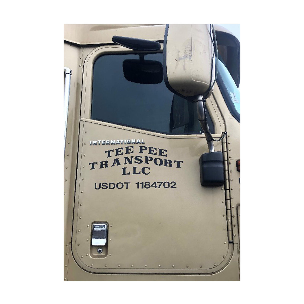 International 9200I Door Used