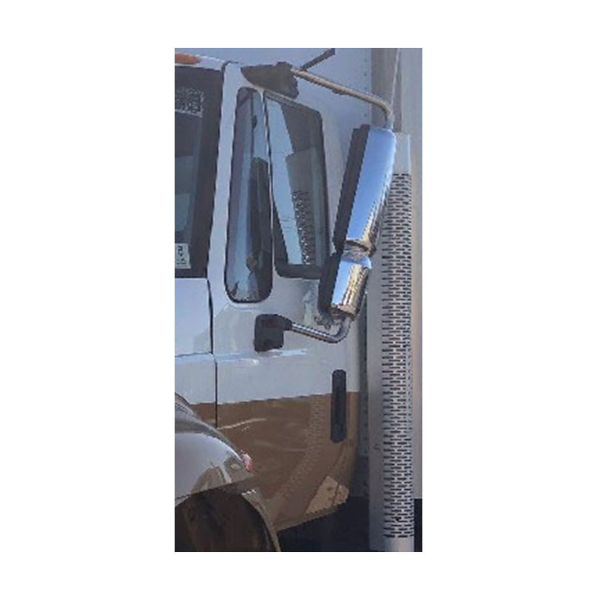 International Durastar, 4400 Door Driver Side Used