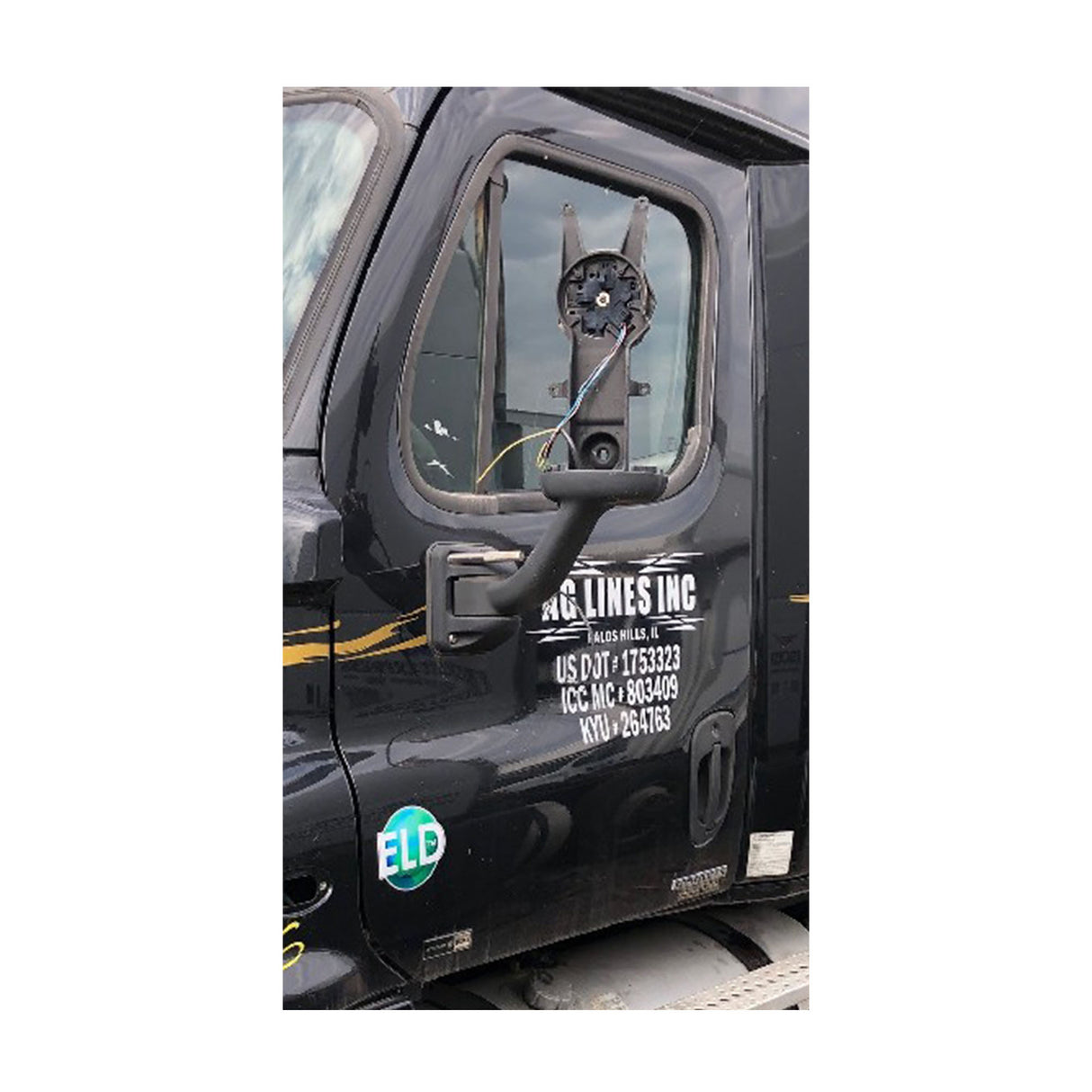 Freightliner Cascadia 125 Door Driver Side & Passenger Side Used