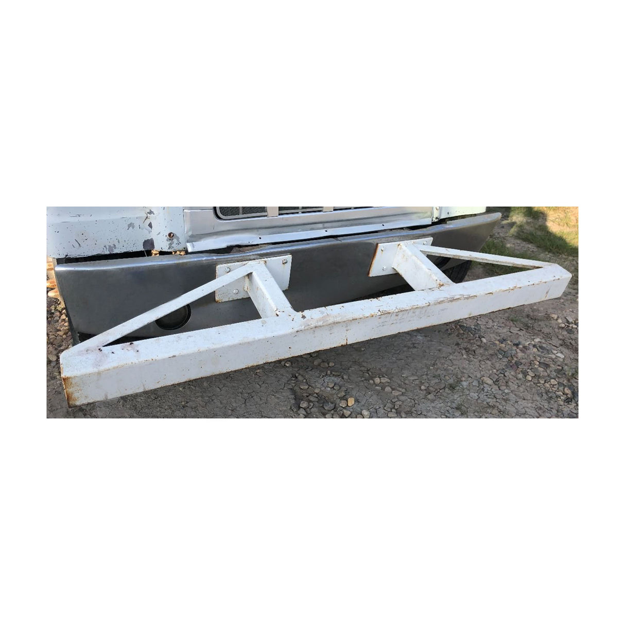 International 4400 Bumper Used