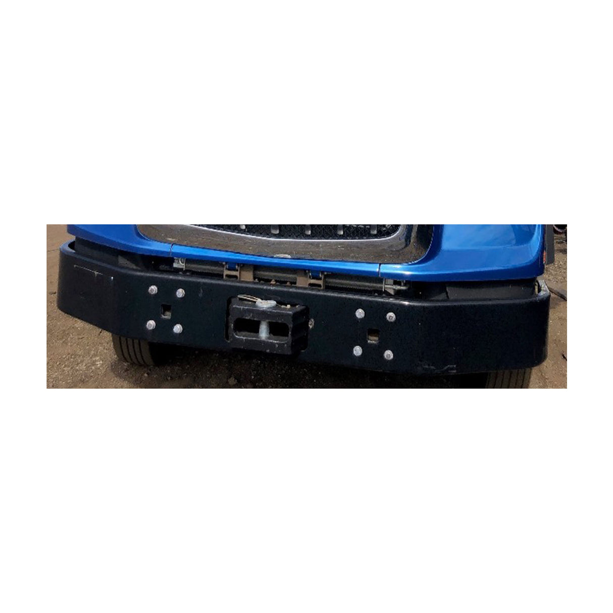 International HX615 Bumper Used