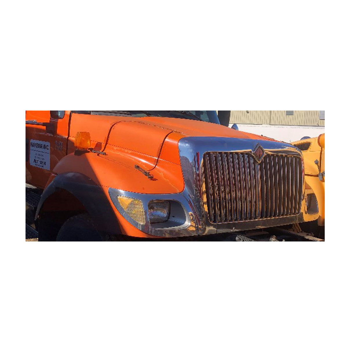 International Workstar, 7400 Hood Good Used