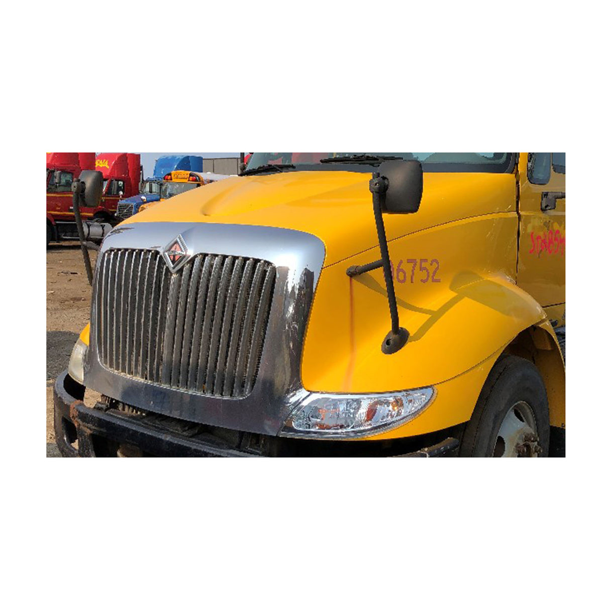 International 8600 8600 Hood Good Used