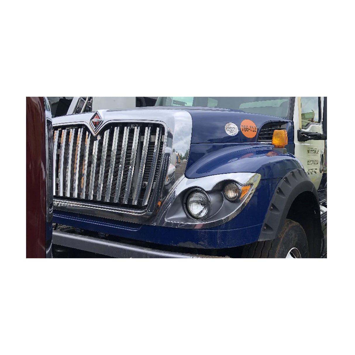 International Workstar, 7600 Hood Good Used