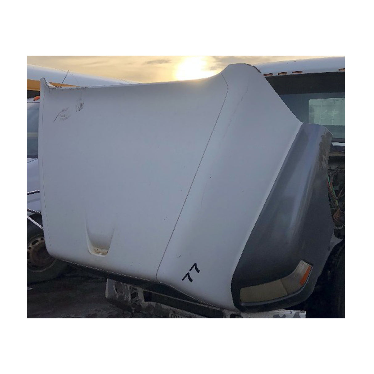 Volvo VNM Hood Good Used