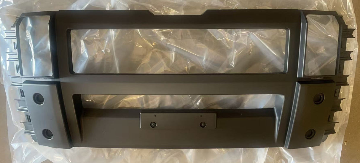 Mack Anthem 2017 Center Bumper