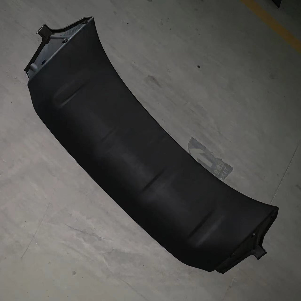 Volvo VNL Center Air Deflector 2018 and Newer