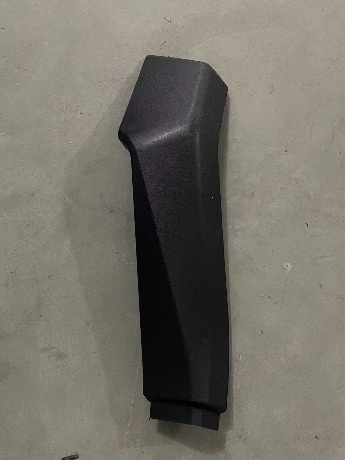 Kenworth T680 Front Fairing Bezel Cover #2 Passenger Side 2022 and Newer