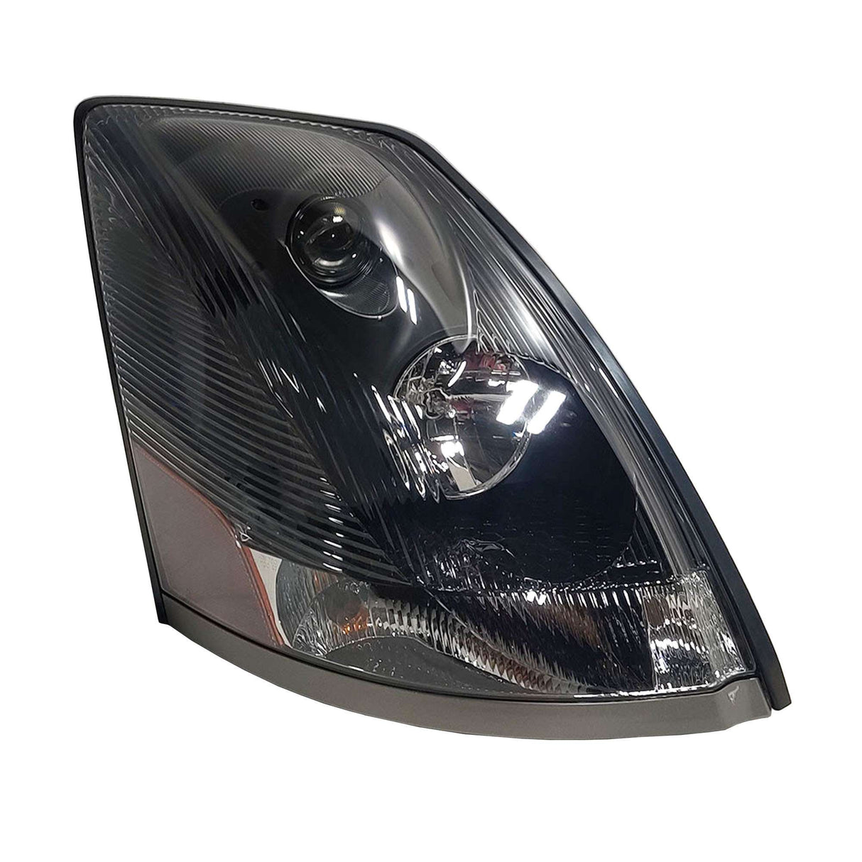 Volvo VNL 2004 - 2015 Head Light Assembly Bulb Type Black 12V Passenger 82329127