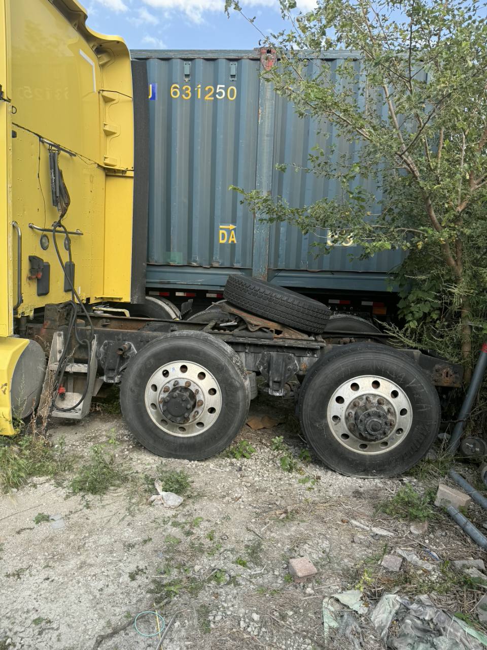 Kenworth T680 Passenger RH Door 2013 Yellow Used - donor truck rear driver side view; listed part only