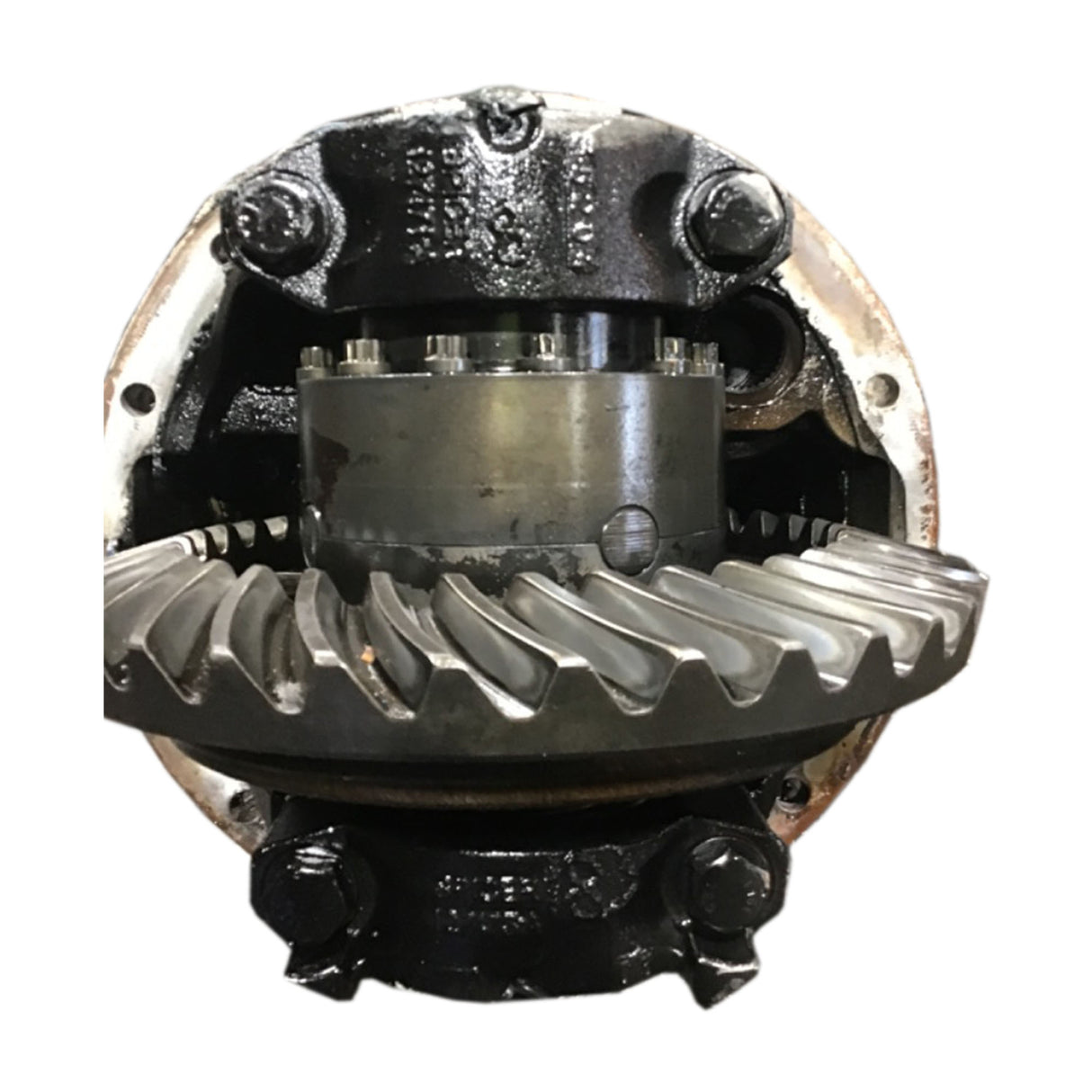 International 9400I Eaton DSP40 Front Differential Ratio 3.7 Used