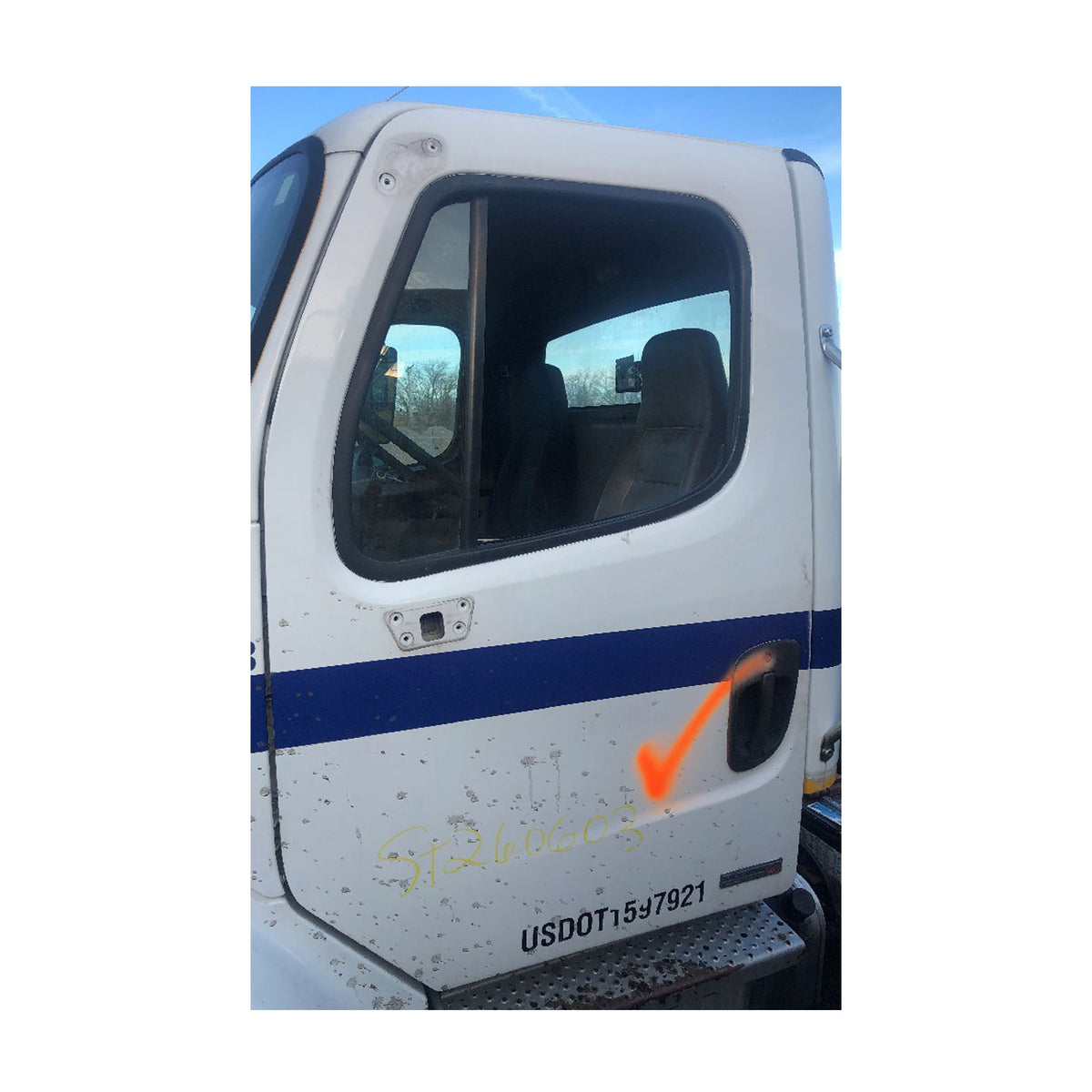 Freightliner M2 Door Driver Side or Passenger Side Used – Goliath Truck ...