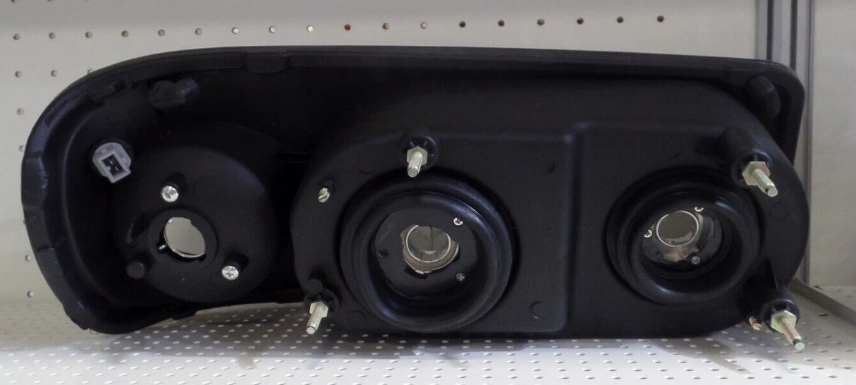 Mack GU4 , GU5 , GU7 , GU8 , TD700 Halogen Healight Assembly With Turn Light Passenger Side 2008 - 2019